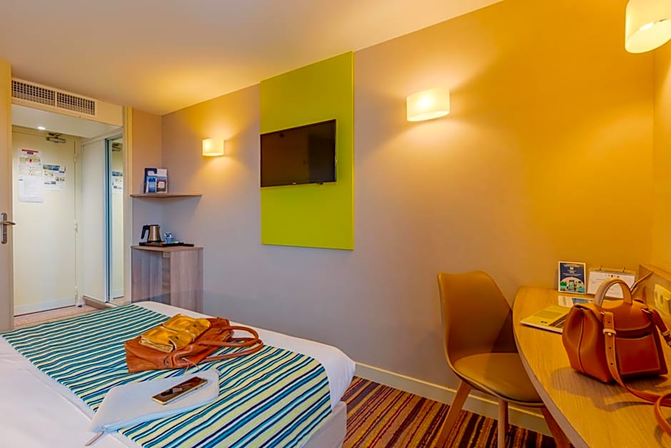 Kyriad Lyon Est - Saint Bonnet De Mure