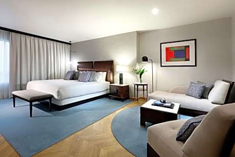 Regency Executive Suite With Club Access