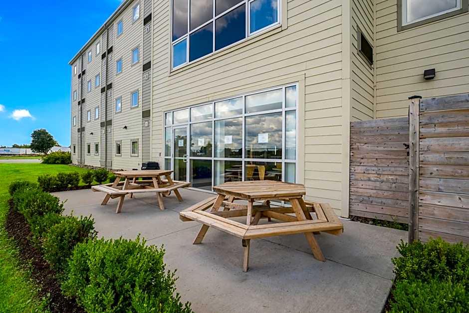 Motel 6 Kingston Ontario