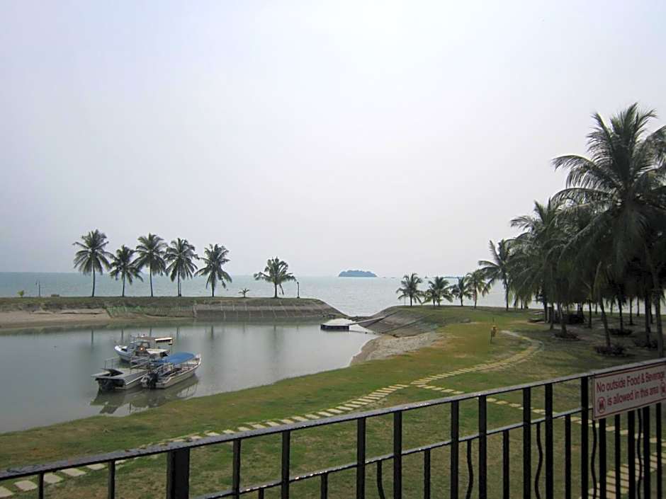 Paradise Lagoon Apartment