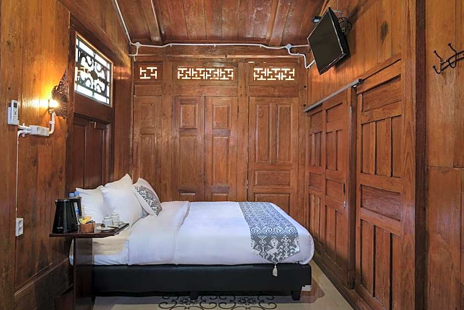 Kampoeng Joglo Boutique Hotel