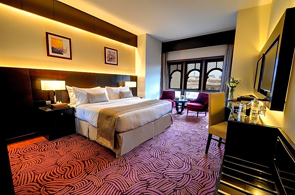 Elaf Grand Al Majeedi Hotel