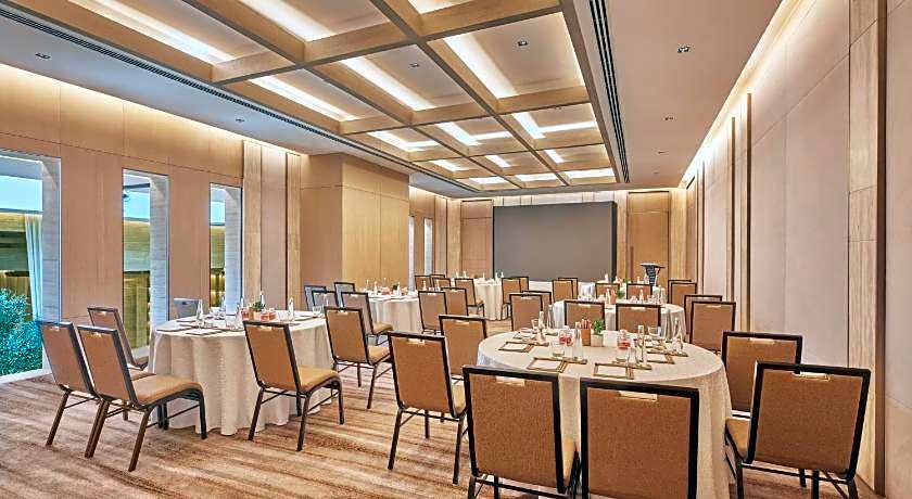 Hilton Gurugram Baani City Centre