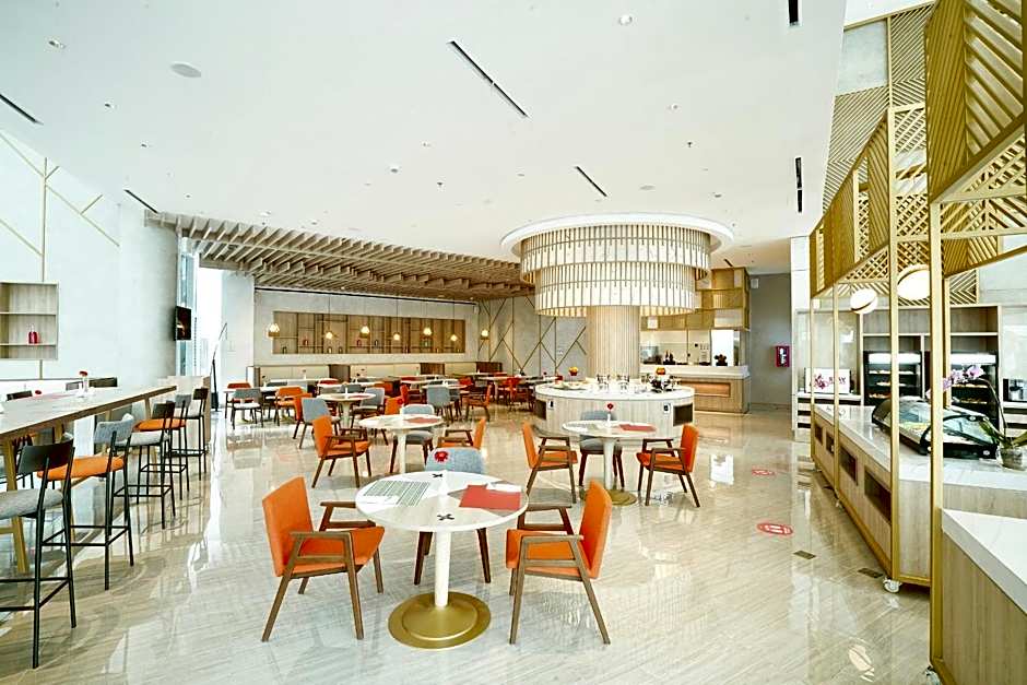 Harris Suites Puri Mansion