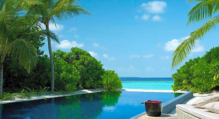Dusit Thani Maldives