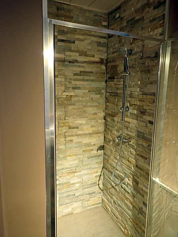 Le Silex - Adult Only