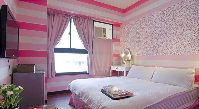 Sky Hostel