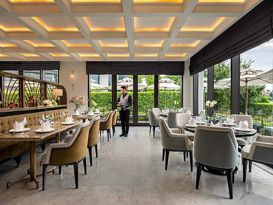 Elegant Mansion 88 – Hanoi, NY