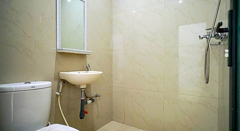 RedDoorz Premium @ Raja Hostel Syariah Lampung