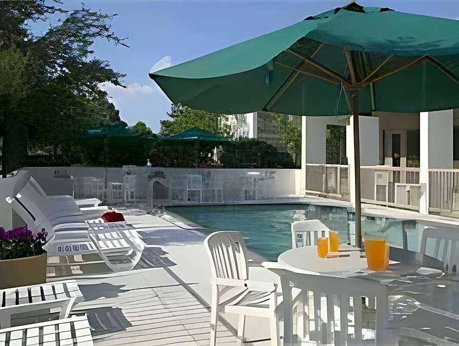 Value Suites Extended Stay - Arlington