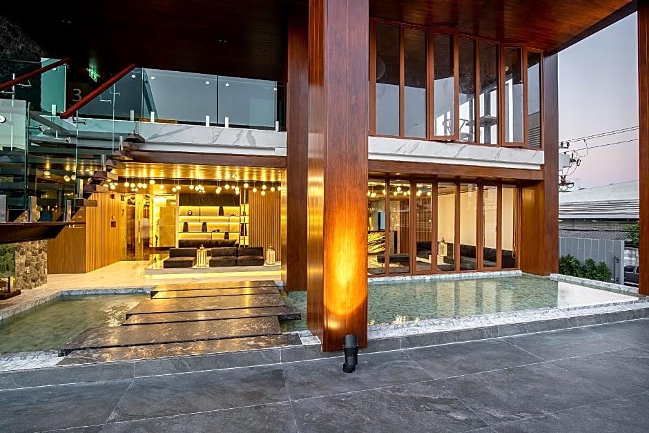 Orion Hotel and Residence