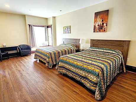 Queen Suite with Two Queen Beds ADA Accessible