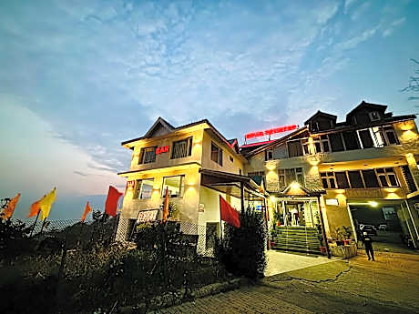 Hotel Patnitop by EMT