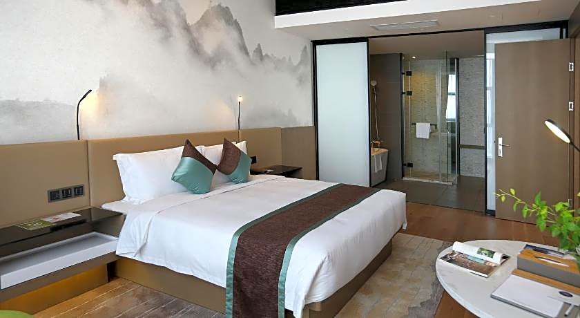 Novotel Deqing