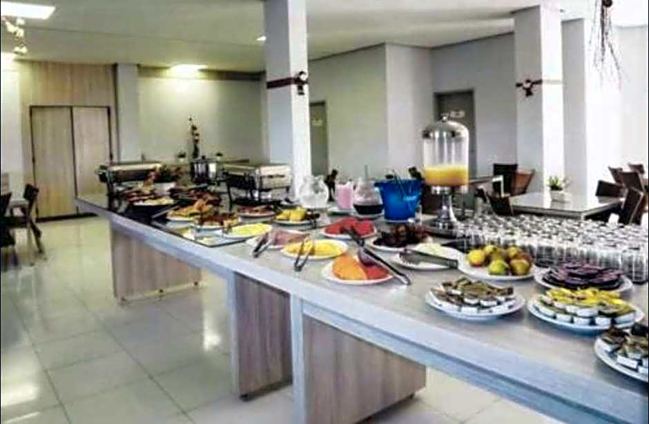 Lagoa Quente Flat Service -512B