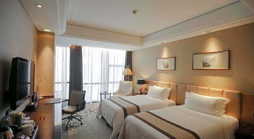 Zhangjiagang Zhonglian GDH International  Hotel