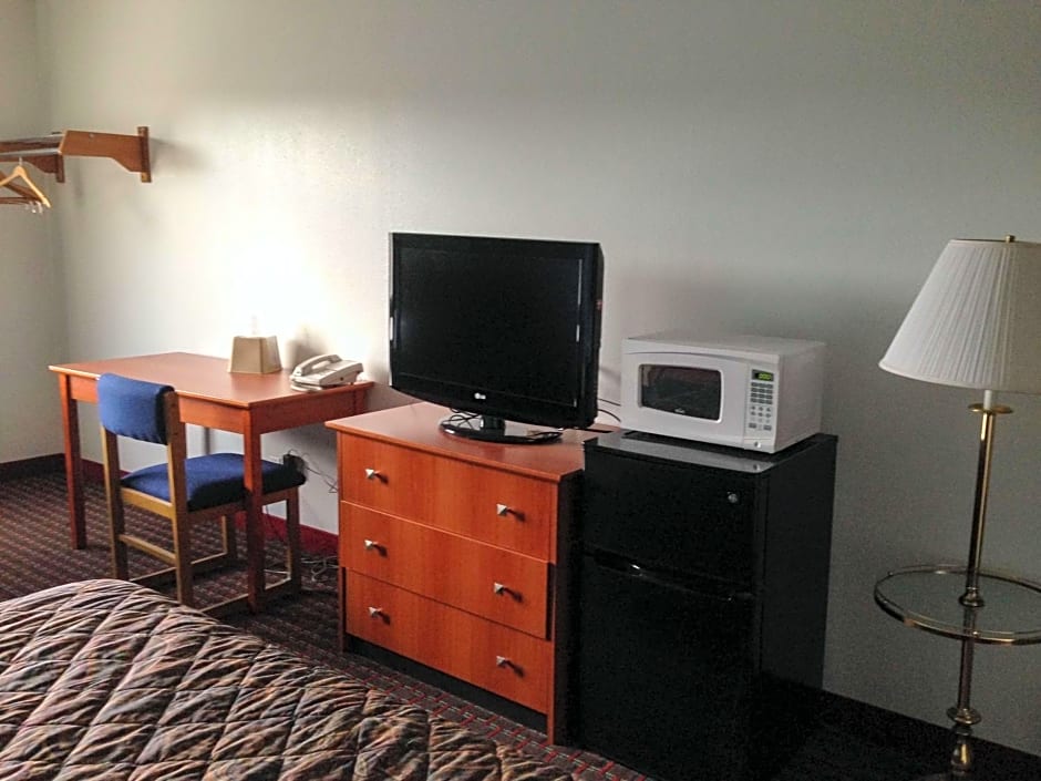 Motel 6-Sedalia, MO