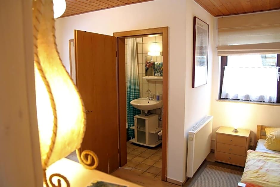 FeWo Landhaus Ederlust HeilungsRäume eV