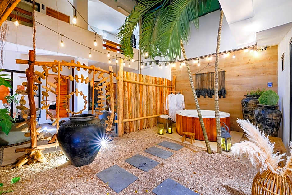 Hotel Aalada Playa del Carmen