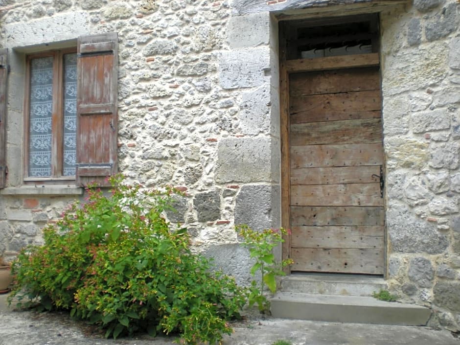 Chambre d'Hôtes La Tour de Brazalem