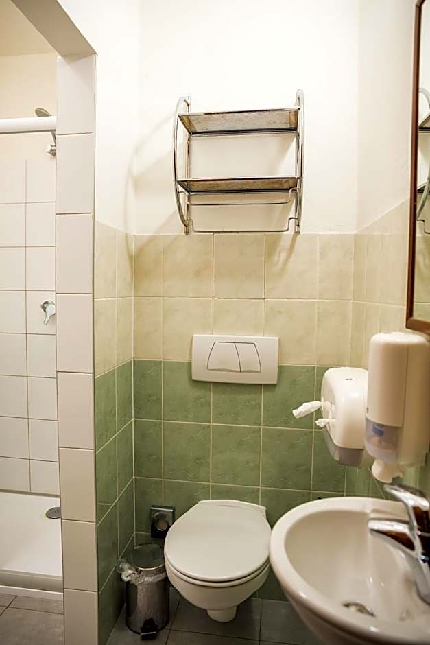 Hostel Little Quarter