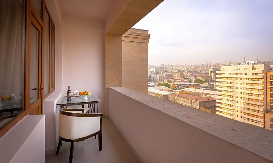 14 Floor Hotel