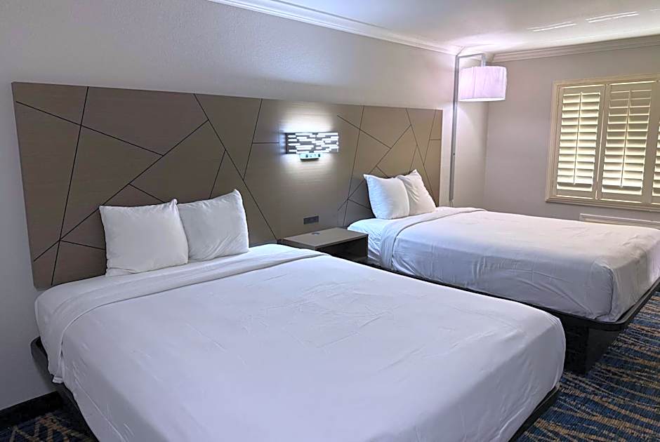 Travelodge by Wyndham Odessa