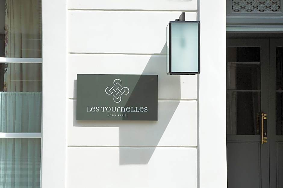 Les Tournelles