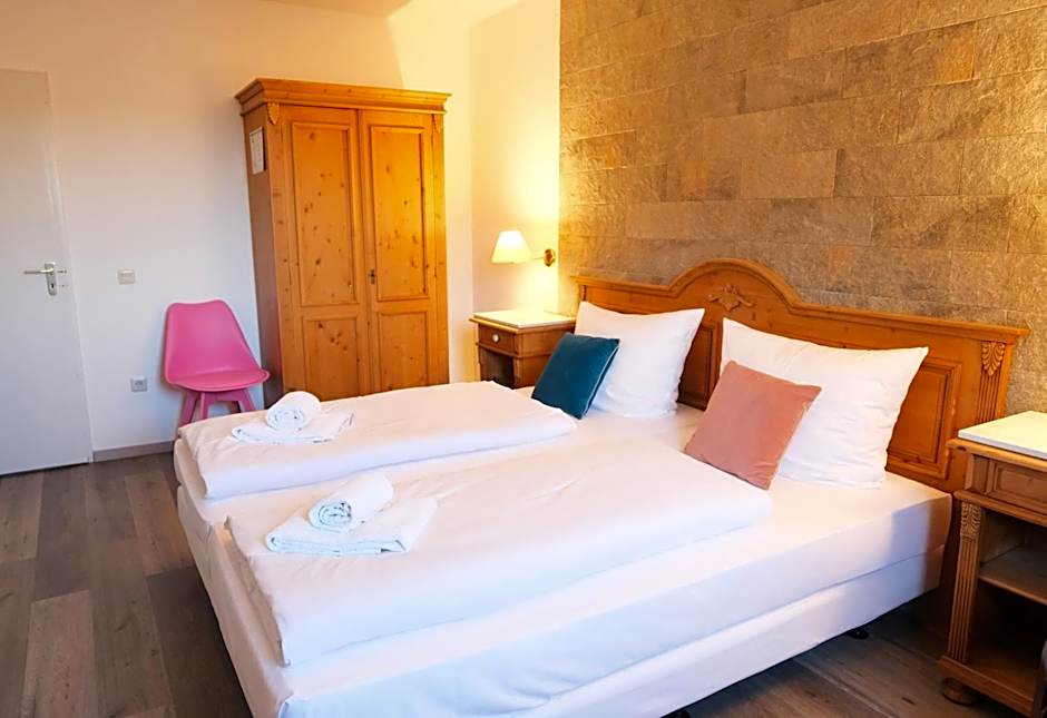 Stargaze Home Hotel