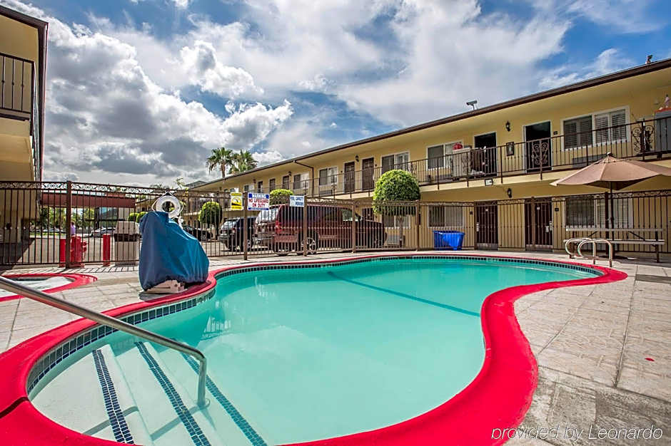 Motel 6-Anaheim, CA - Convention Center