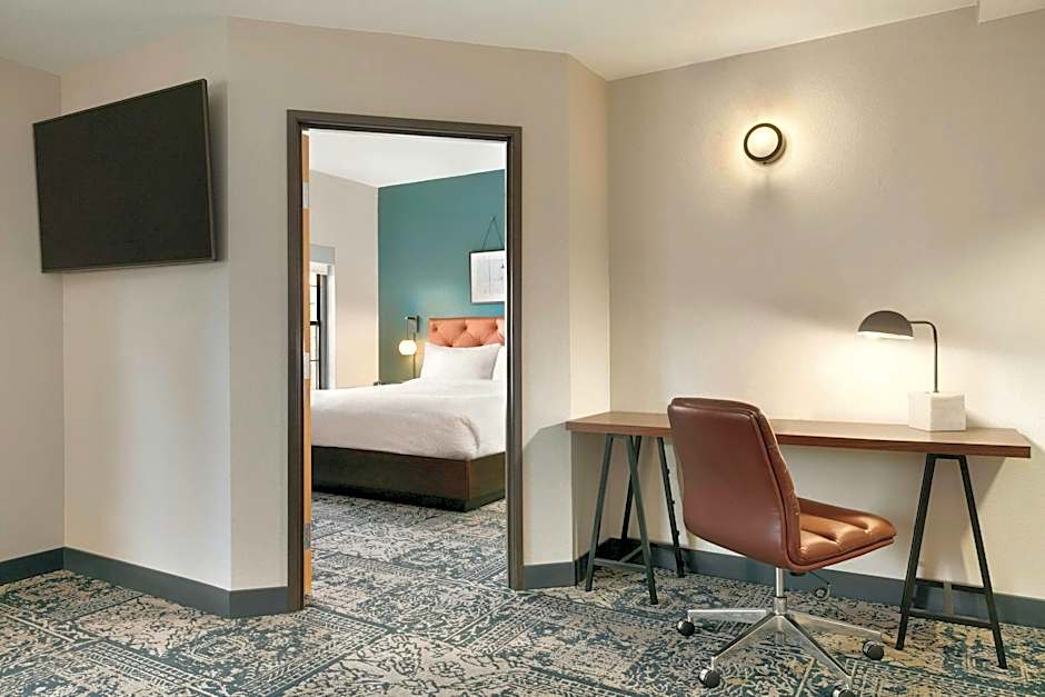 Four Points by Sheraton Raleigh Arena