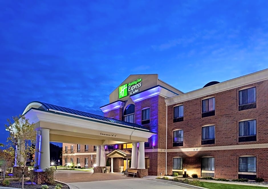 Holiday Inn Express Hotel & Suites Chesterfield - Selfridge Area