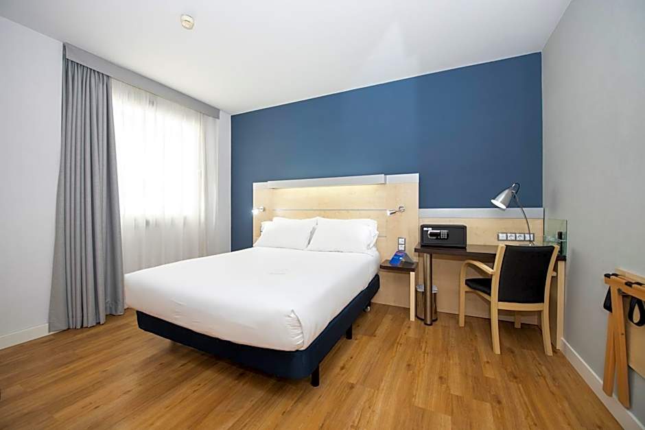 Holiday Inn Express Barcelona City 22@ By IHG