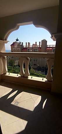 Deluxe One-Bedroom Apartment with Park View