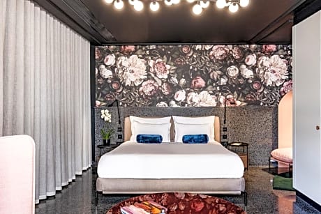 Superior Deluxe Double or Twin Room