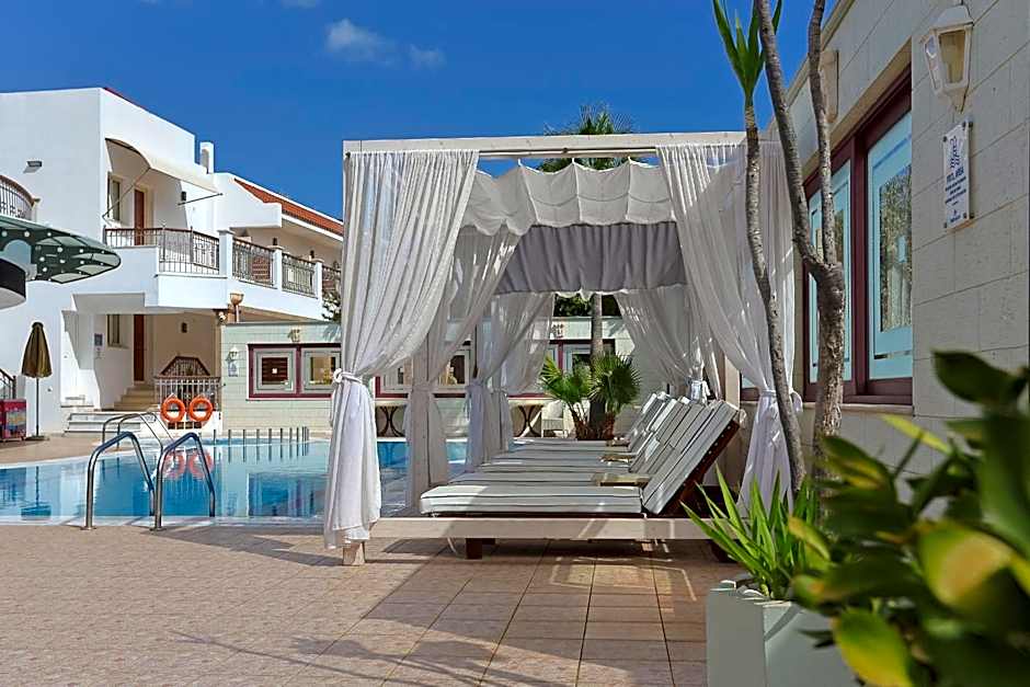 Bella Elena by Estia