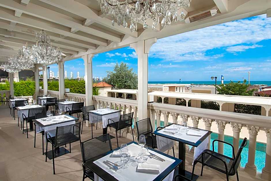 Hotel Carducci 76