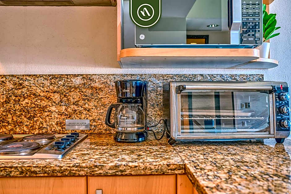 Amazing 2BR Condo with Pool and Access to VIDANTA
