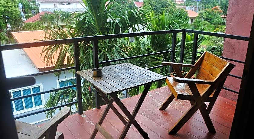 HI Karon Beach Hotel