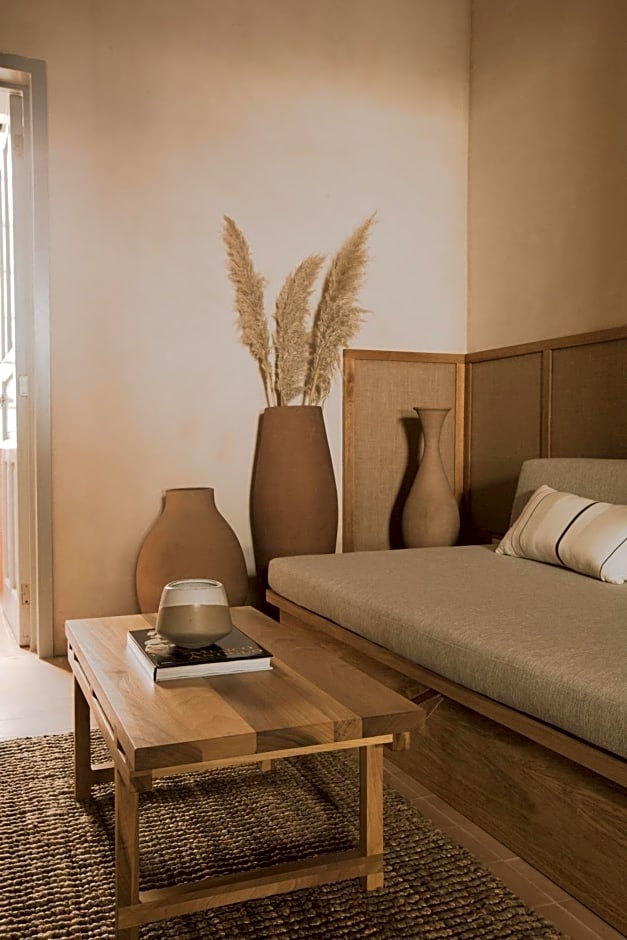 Casa Montore by Barrio Mexico