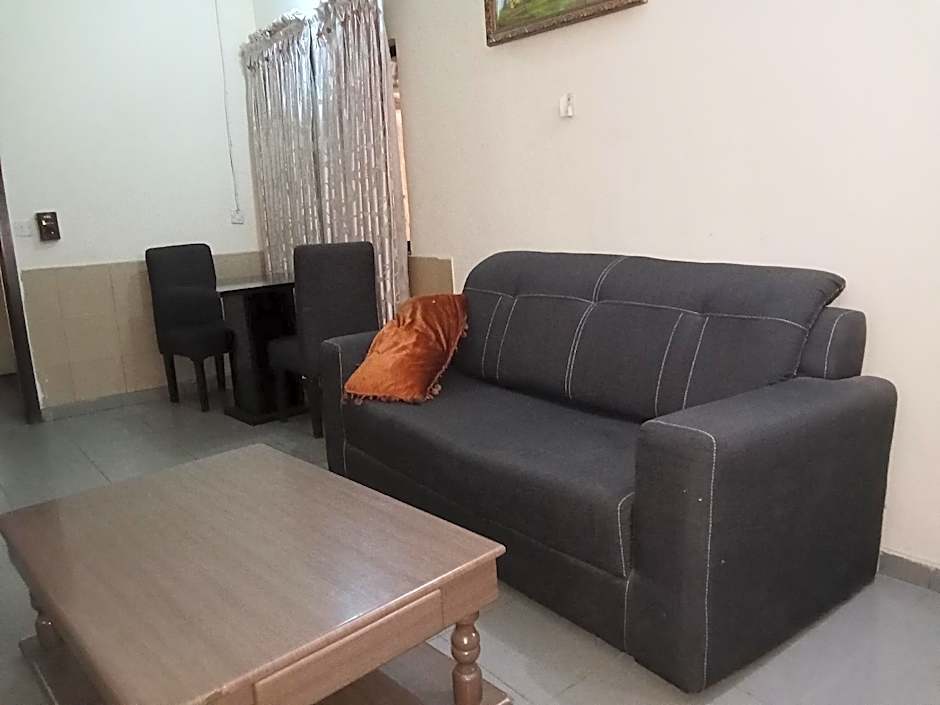 Dreamland Suites
