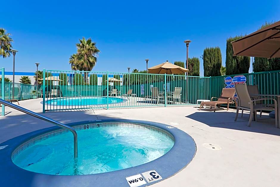 Holiday Inn Express Bakersfield By IHG