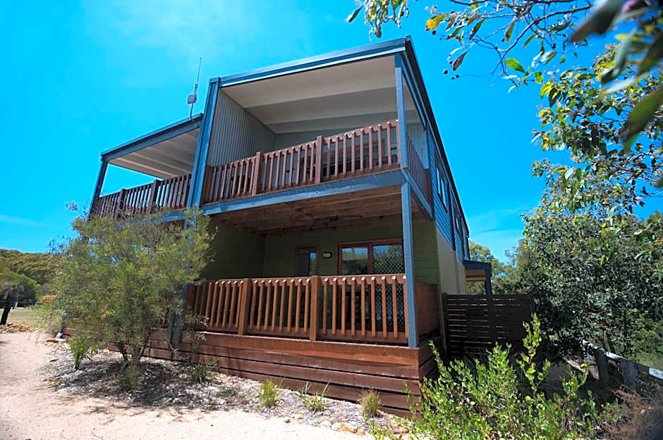 The Lakes Beachfront Holiday Park