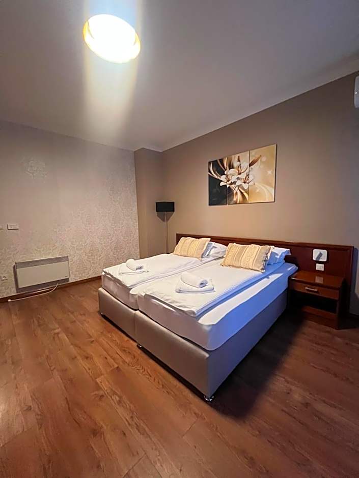 Hotel Bristol