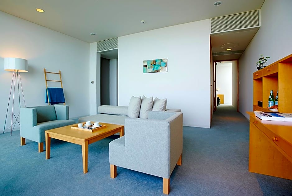 SETOUCHI RETREAT by Onko Chishin