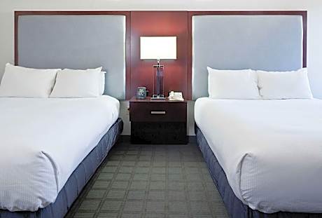 Queen Room with Two Queen Beds - Accessible