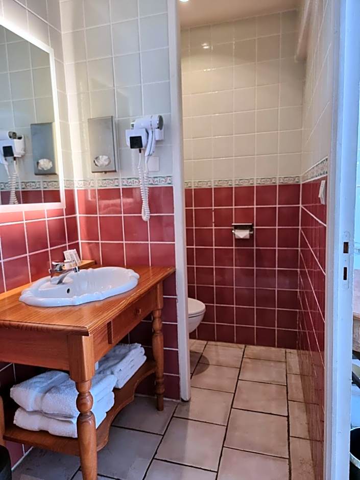 Le Relais Des Dalles - Hôtel & Restaurant