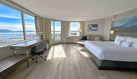 Coast Premium King with Ocean View