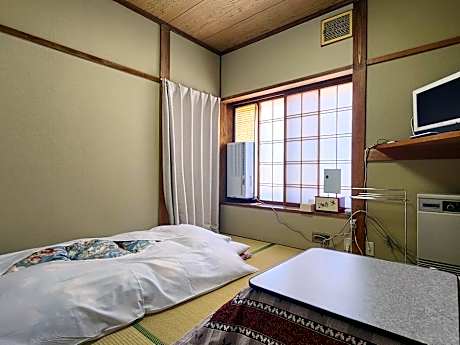 Japanese Style Single Room with Shared Bathroom