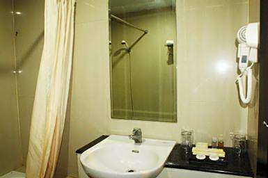 Losari Beach Hotel Makassar